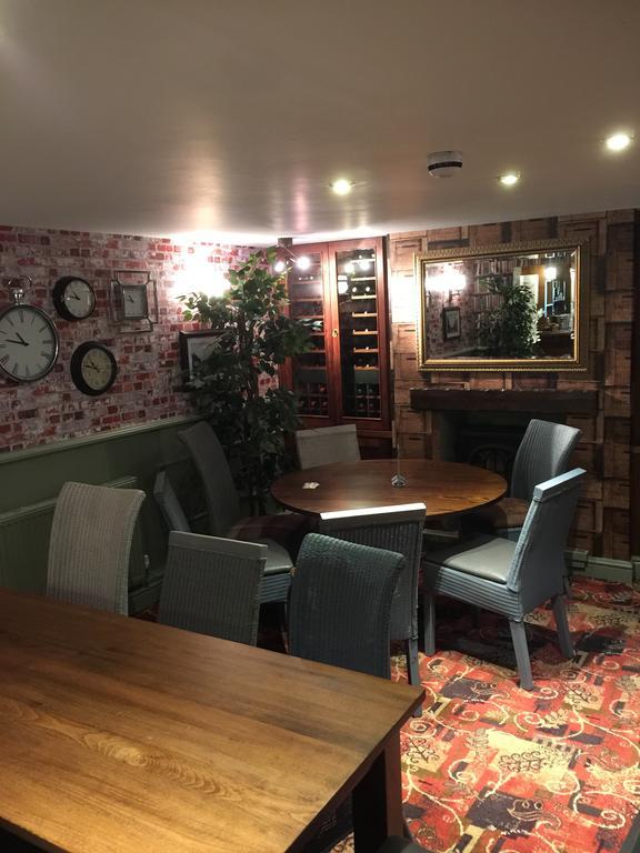 The Talbot Hotel Cleobury Mortimer エクステリア 写真