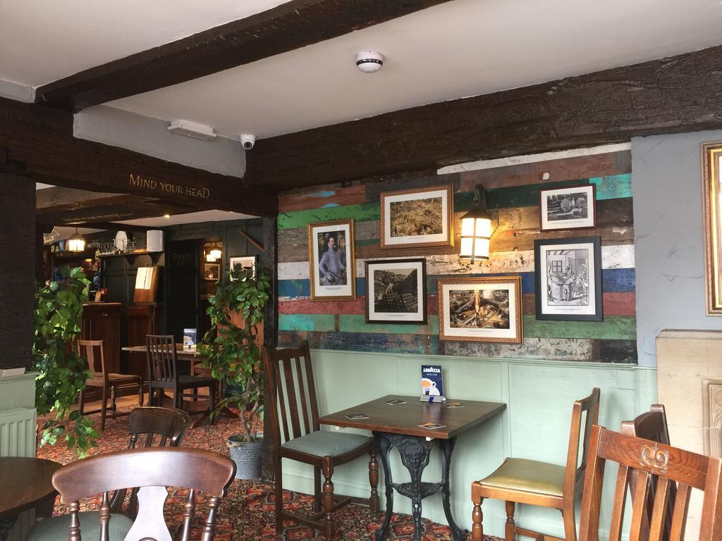 The Talbot Hotel Cleobury Mortimer エクステリア 写真