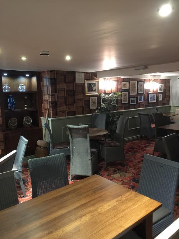 The Talbot Hotel Cleobury Mortimer エクステリア 写真