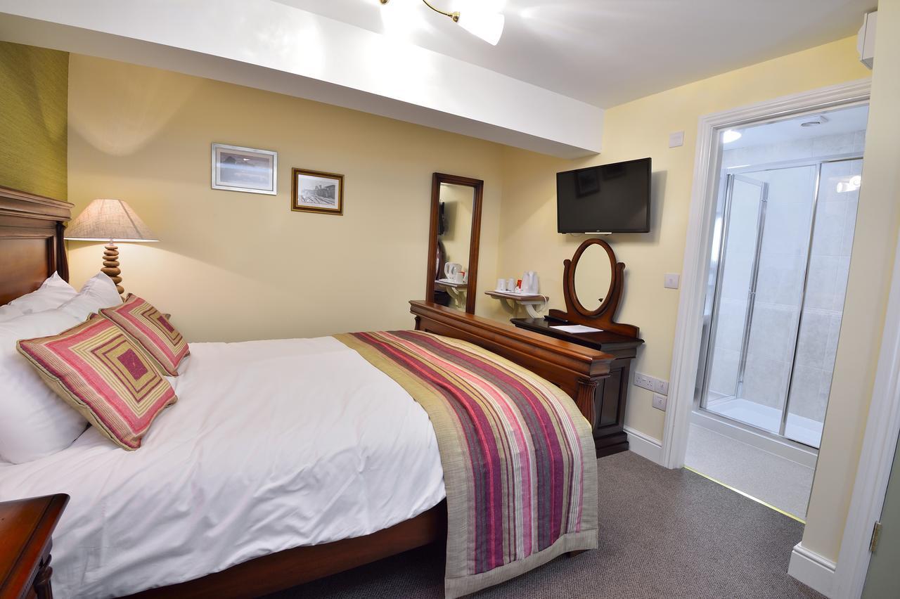 The Talbot Hotel Cleobury Mortimer エクステリア 写真