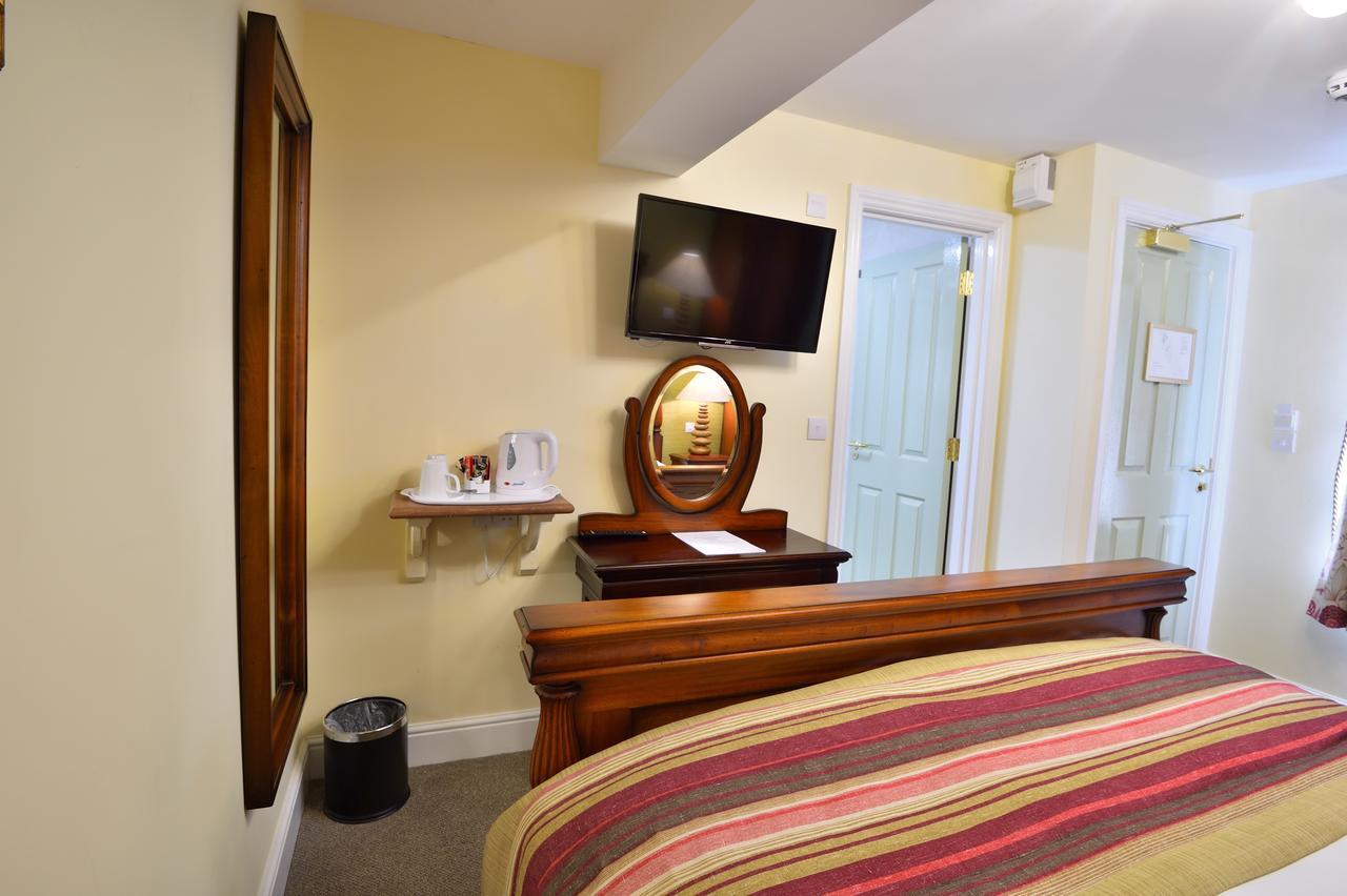 The Talbot Hotel Cleobury Mortimer エクステリア 写真
