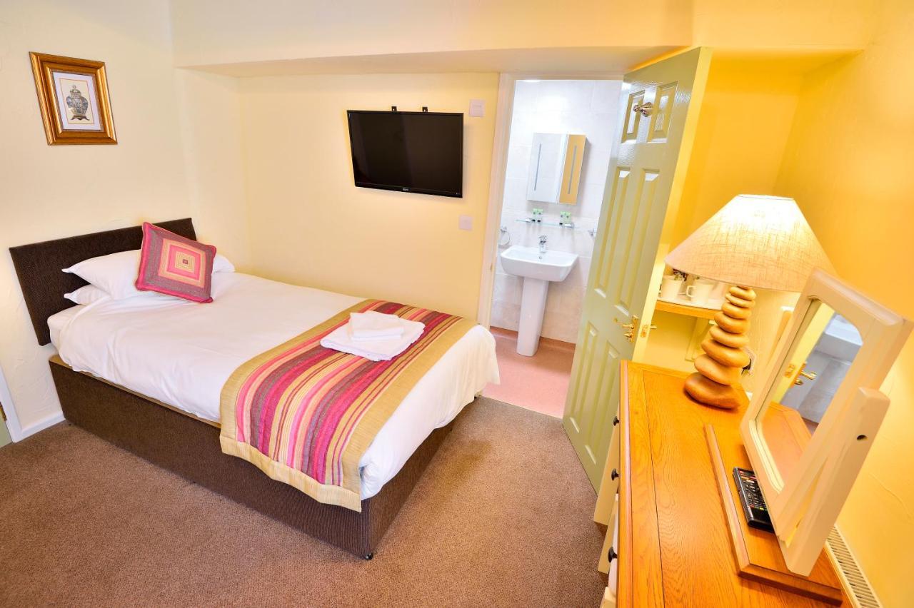 The Talbot Hotel Cleobury Mortimer エクステリア 写真